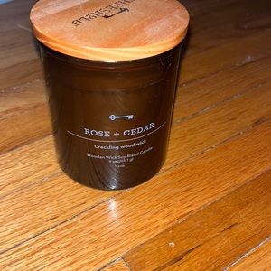 NEVER USED ROSE AND CIDE CRACKLING WOOD WICK CANDLE